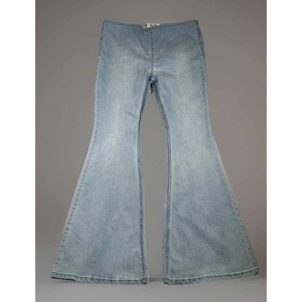 Free People Pull On Flared Jeans Women‎ 33x32 Blue Light Wash Elastic Waist